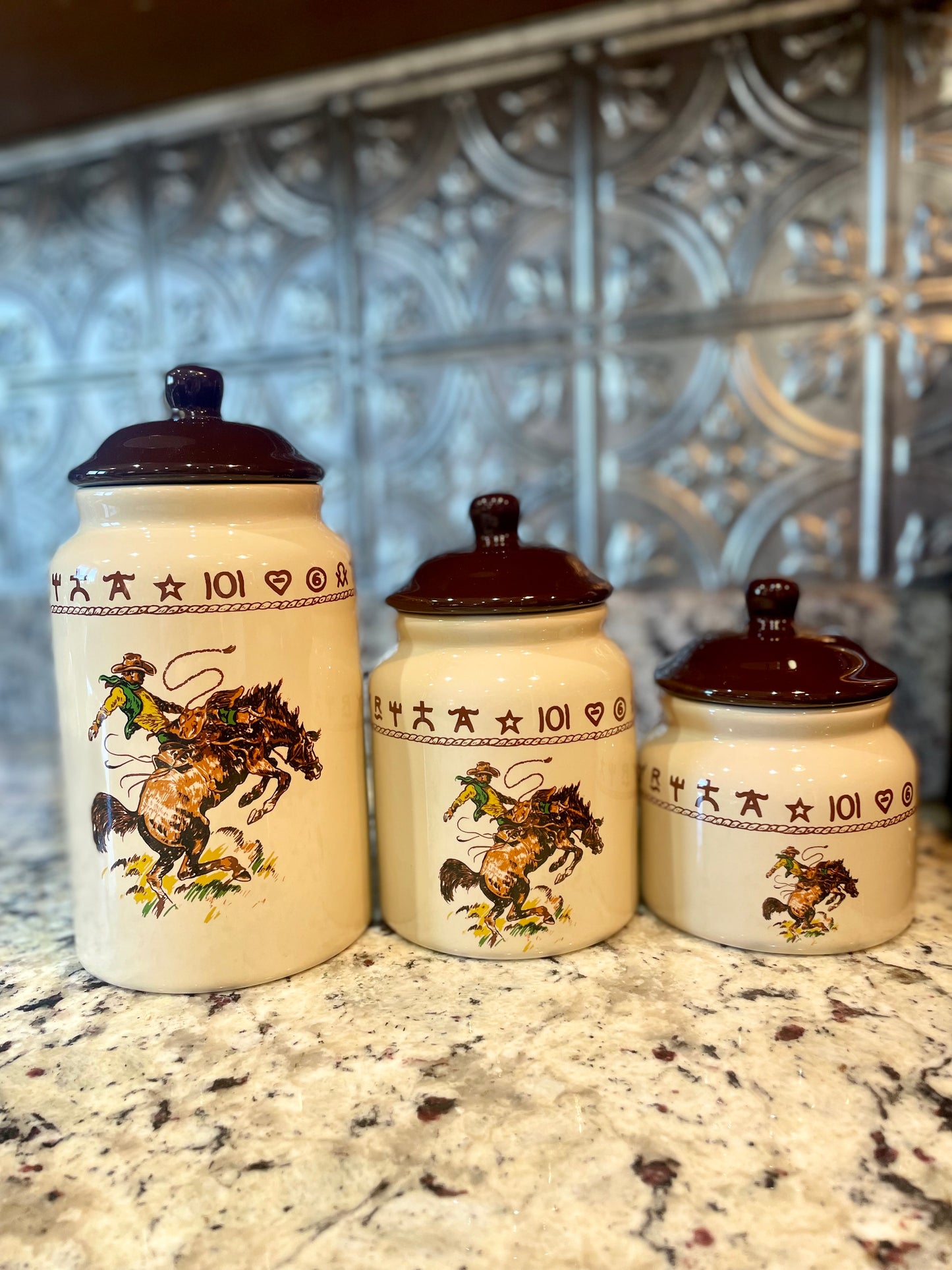 Bronc Canister Set