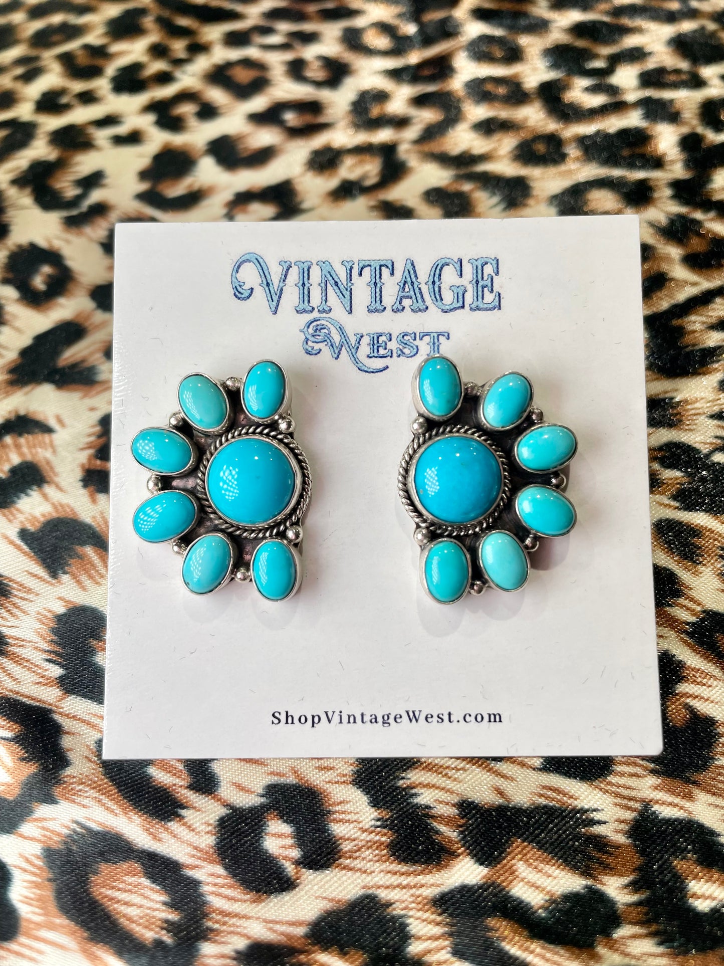 Half Cluster Studs