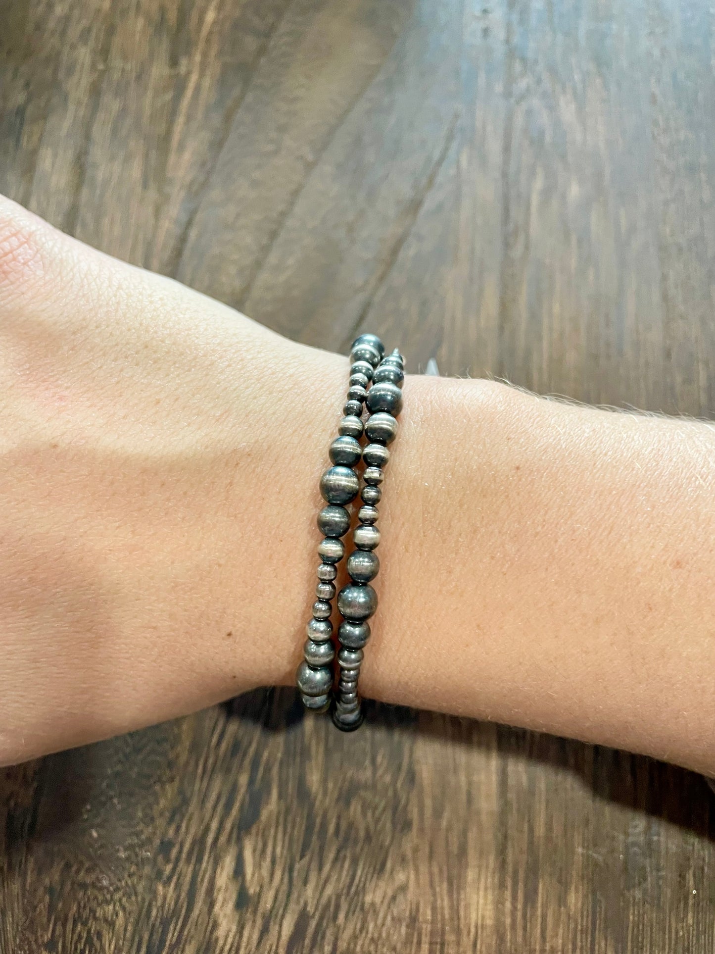 128. Adjustable* Graduated Pearl Bracelet