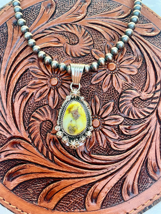 Palomino Pendant by Daniel Benally