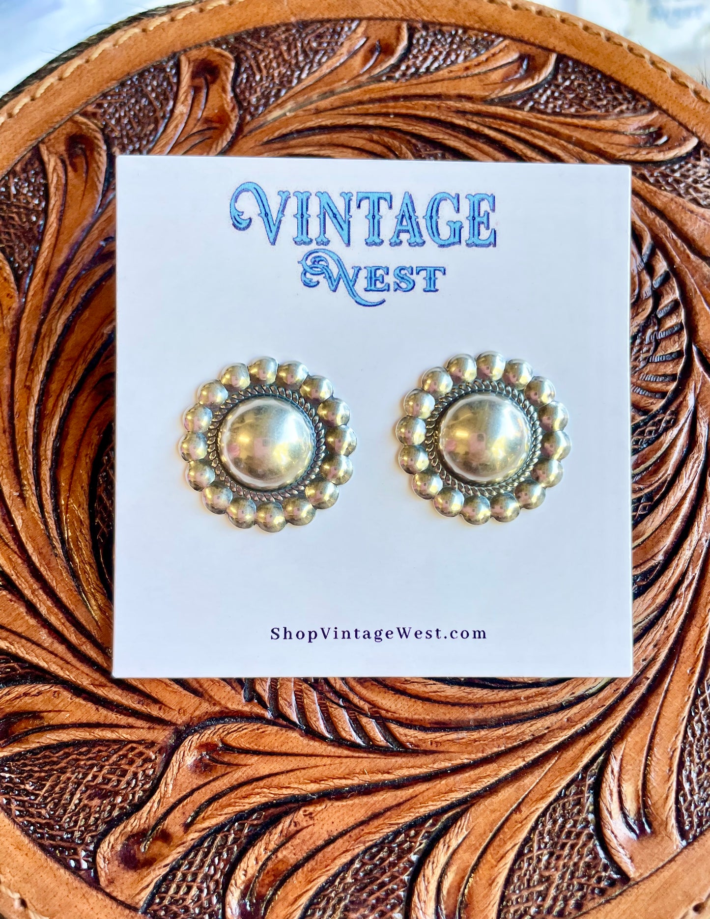 Daisy Studs- Jumbo