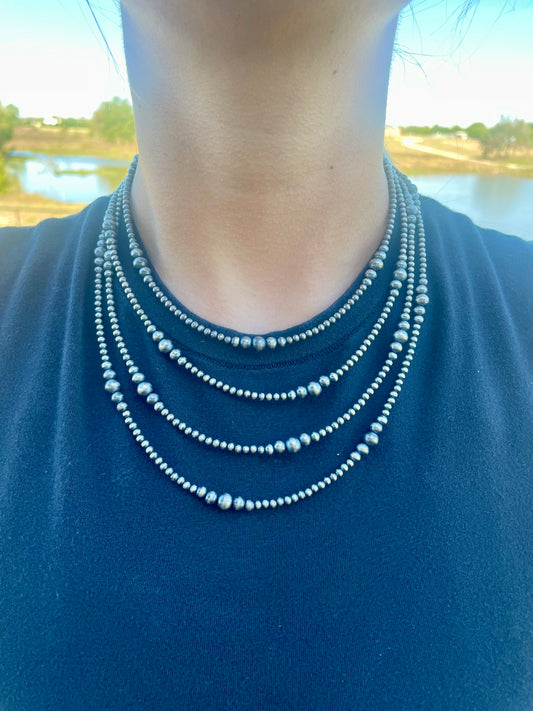 Small Graduated Pearls