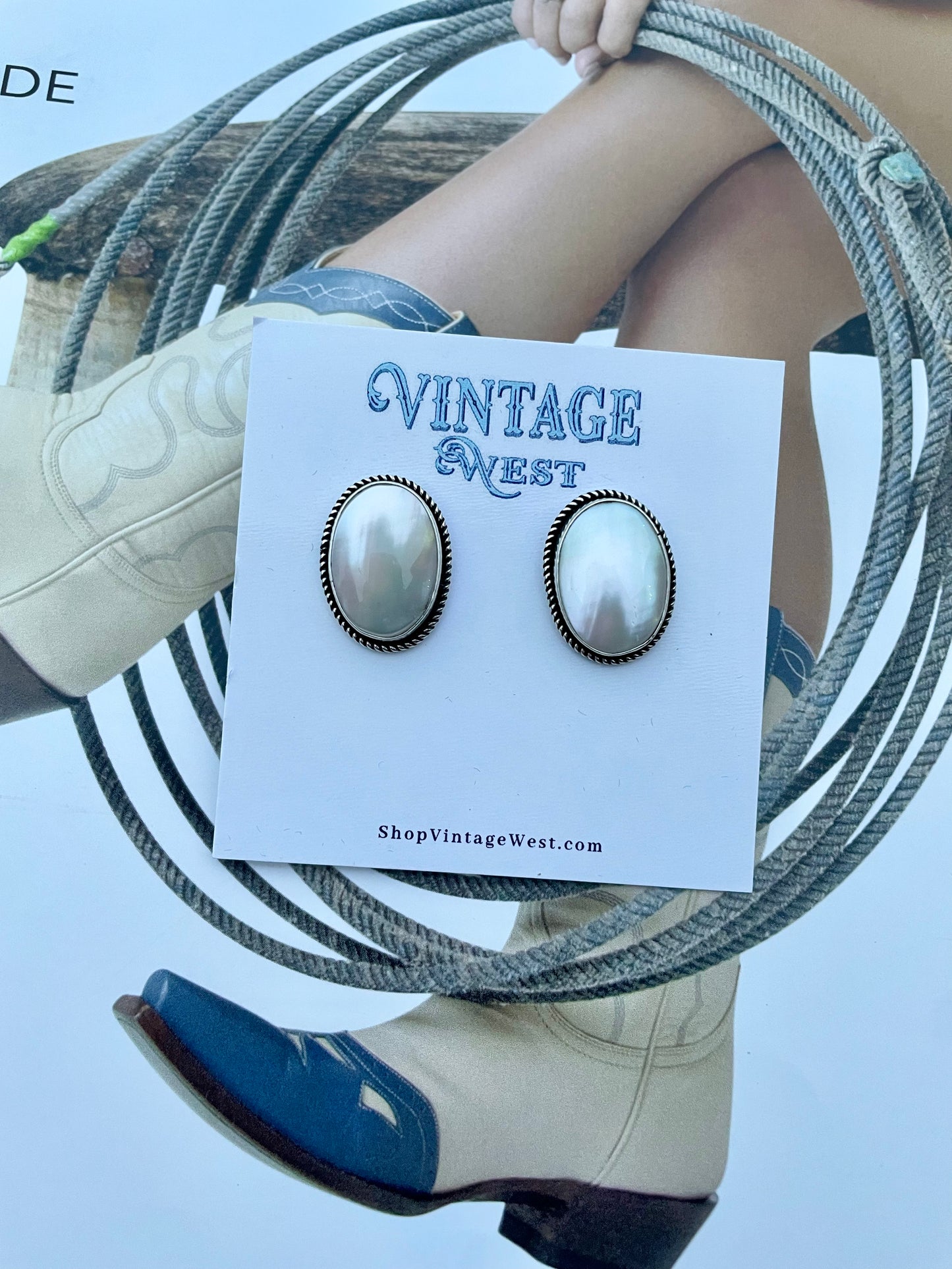 Pearl and Sterling Silver Earring