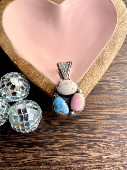 The 3 Stone Stunner Pendant